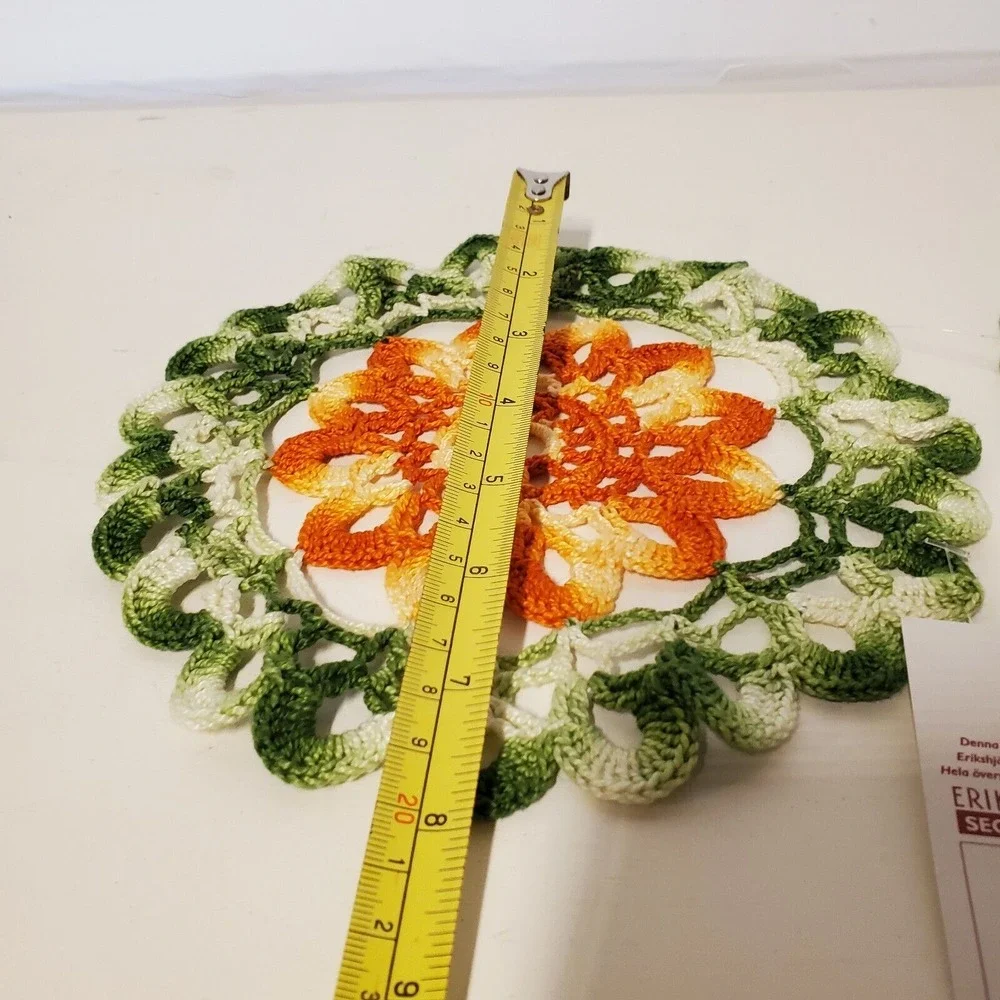 Vintage Swedish (Dalarna) 1960's Set of Hand Crocheted Sunburst Flower Dollies‎